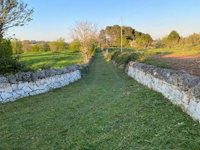 Trullo Raimondo * مارتينا فرانكا